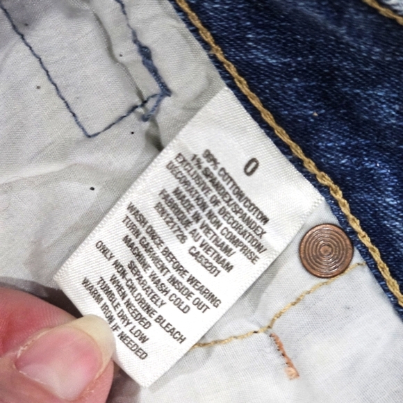 Distressed Patchwork Jean Shorts – by Aeropostale Medium Wash Denim Sz 0 - Picture 12 of 16